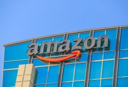 Amazon enfrenta falta de espacio en su regreso a oficinas