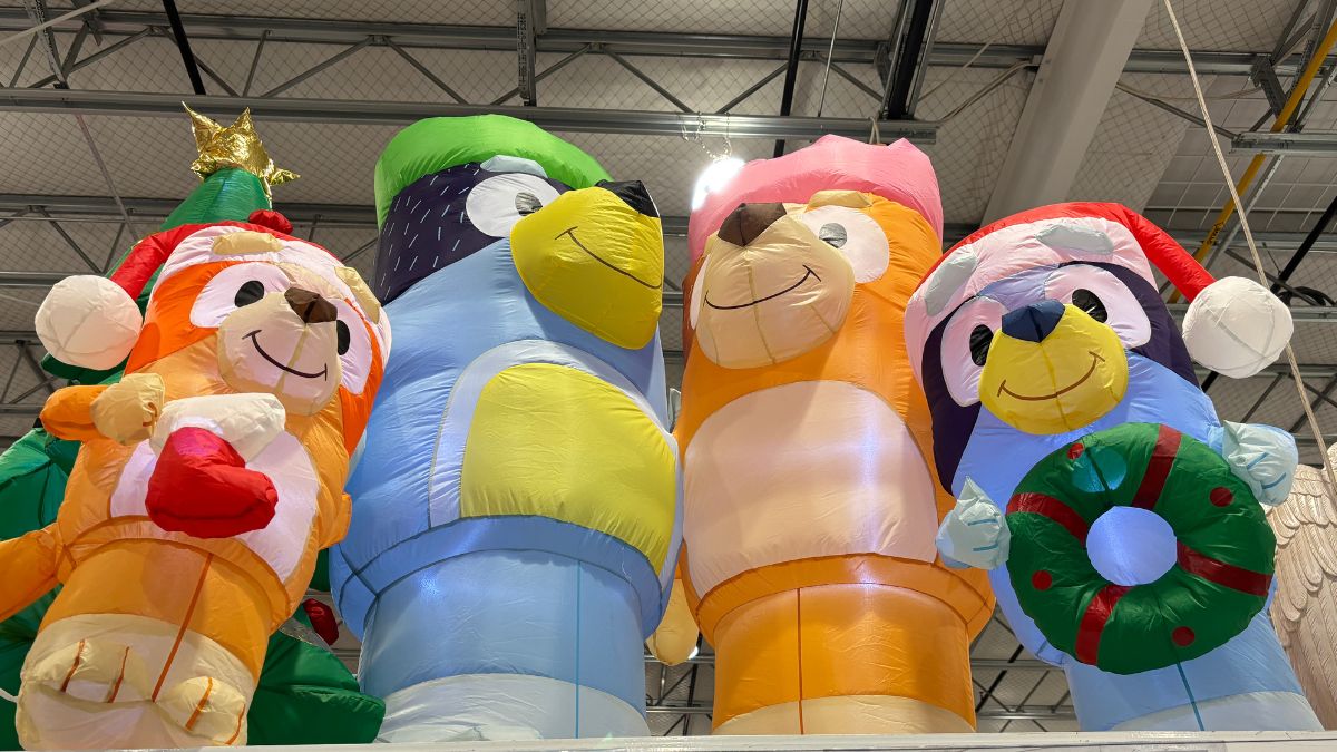 Bluey y Bingo llegan a Costco: Celebra la Navidad 2024 con ellos Foto: Antonio Miranda