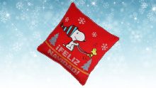 El cojín de Snoopy para Navidad que todos buscan está en Walmart a precio de locura Foto: Especial