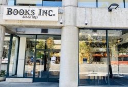 Books Inc. will close one of its stores in the United States; this is the reason