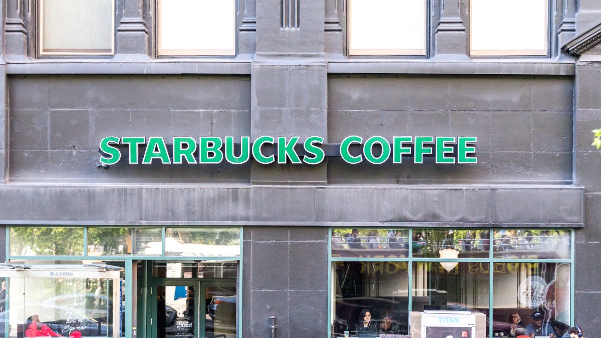 Starbucks Reverses Open Door Policy: Here Are Its NEW Rules