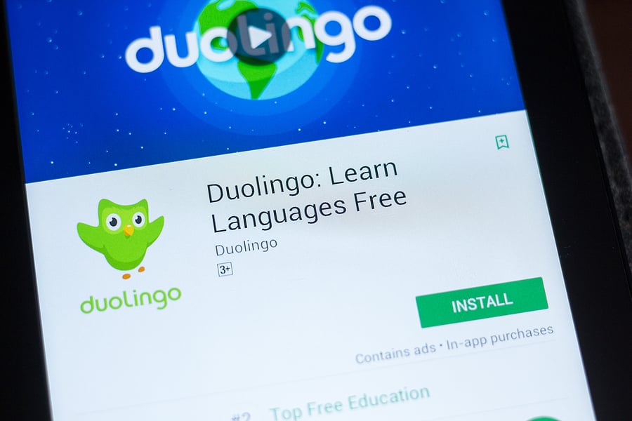 KFC asegura tener cautivo a Duolingo y así respondió la marca