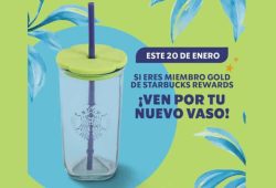 El vaso de vidrio con tapa verde de Starbucks que amarás llega el 20 de enero Foto: Especial