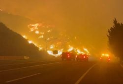 ¿Qué celebridades perdieron sus hogares durante los incendios en California?