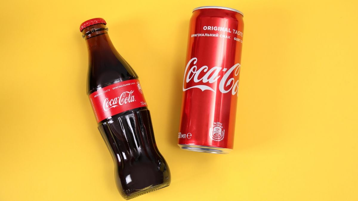 ¿Adiós a la Coca Cola en lata? Así es la estrategia de la marca ante los aranceles de Donald Trump al aluminio