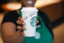 Starbucks will give free coffee for the Super Bowl! This is how you can get it