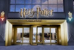 The magic of Harry Potter comes to Chicago! The new store will open on this date