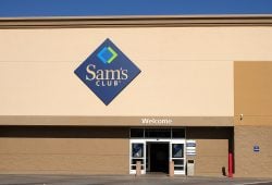 Was Juan Gabriel a loyal consumer of Sam's Club? They share their membership and it goes viral