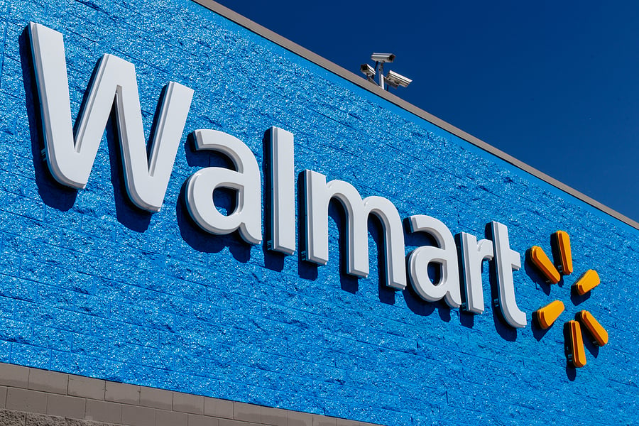 Walmart despide o reubica a más de 800 empleados en Estados Unidos