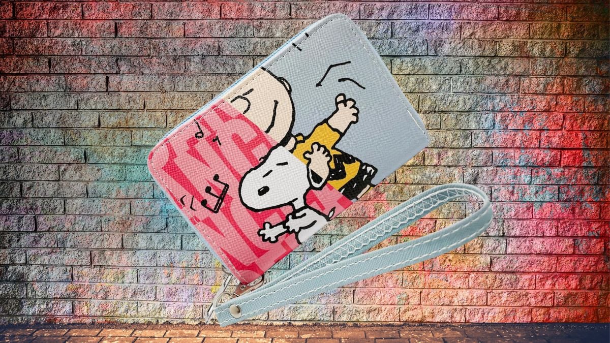 Consigue el monedero de moda de Snoopy en Amazon a un precio especial Foto: Especial