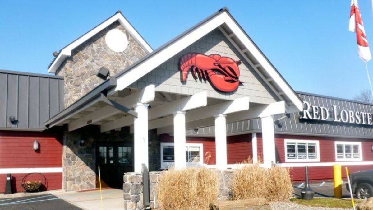 When does Red Lobster's Lobsterfest end?