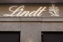 Chocolates Lindt traslada parte de su producción de EEUU a Europa para evitar aranceles de Donald Trump