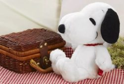 snoopy muñeco de peluche