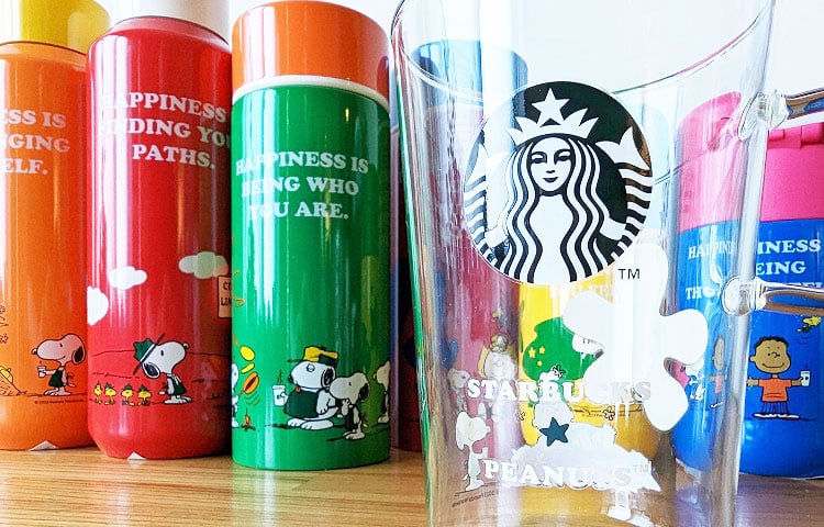 Colección de Starbucks y Penuts lanzada en Japón