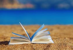 Día del Libro 2025: Así están leyendo (y comprando) los mexicanos en línea Foto: Especial