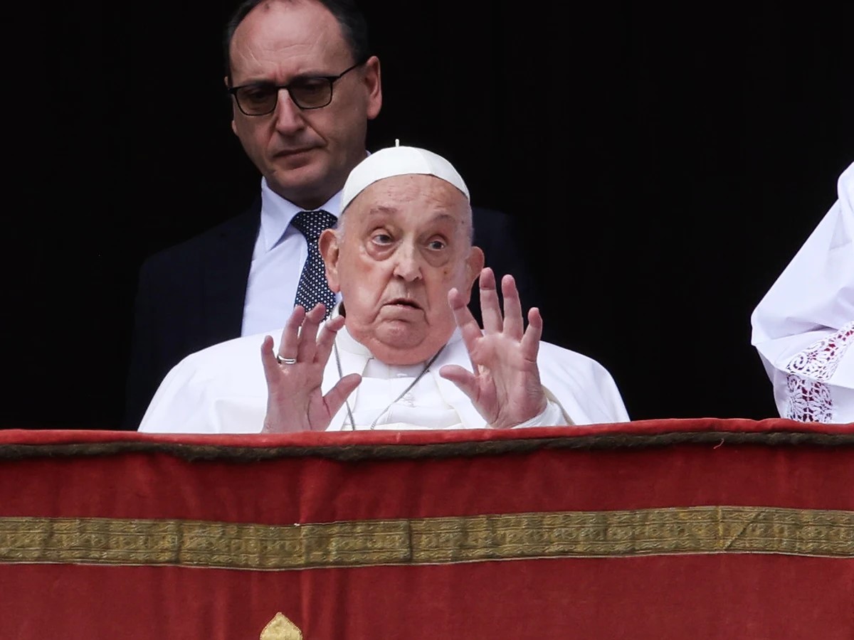 El Papa Francisco durante su última aparición pública en el Vaticano, abril de 2025.