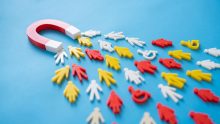 MARKETING ¿Estás listo para el consumidor híbrido? Compra en línea pero también visita tiendas