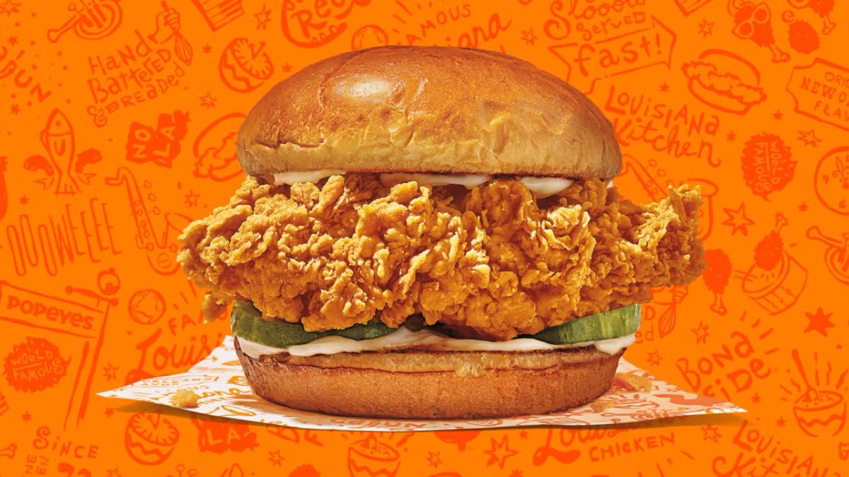Popeyes is offering its chicken sandwiches at a super price! How can you take advantage of the promotion?