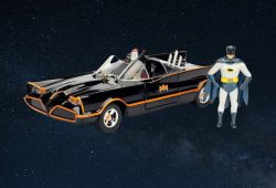 ¿Quieres tener el batimovil de Batman de 1966? Amazon lo tiene en súper descuento por el Hot Sale 2025 Foto: Especial