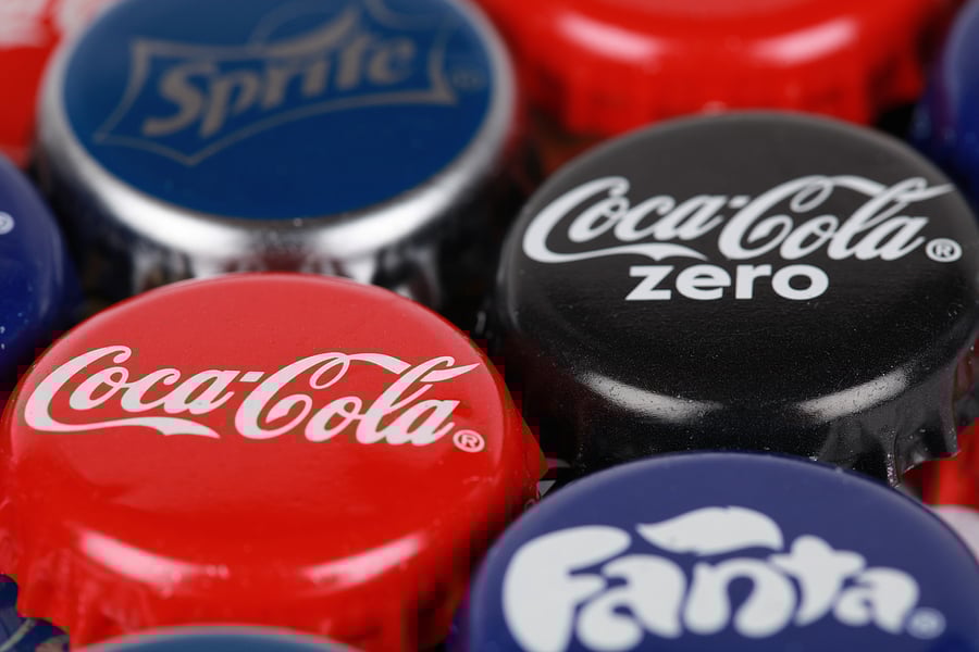Joven hace su fiesta con temática de Coca-Cola e internautas se enamoran