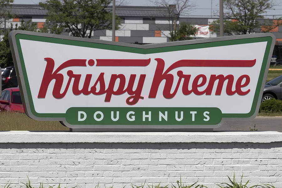 Jóvenes desmienten mito de Krispy Kreme tras hallar botín de donas