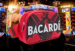 ¿Quieres la cangurera Bacardí 2025? Aquí te decimos la forma de obtenerla Foto: Especial