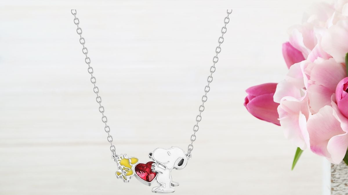 Regalo del Día de las Madres 2025: Collar de Snoopy por menos de 650 pesos Foto: Especial