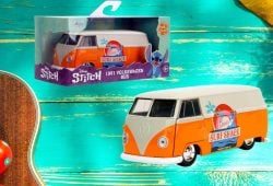 Combi Volkswagen 1961 de Stitch edición coleccionista a un precio único en Amazon Foto: Especial
