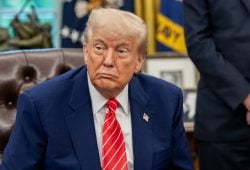 DONALD Trump prohíbe que la Universidad de Harvard reciba a estudiantes extranjeros FOTO: WHITE HOUSE
