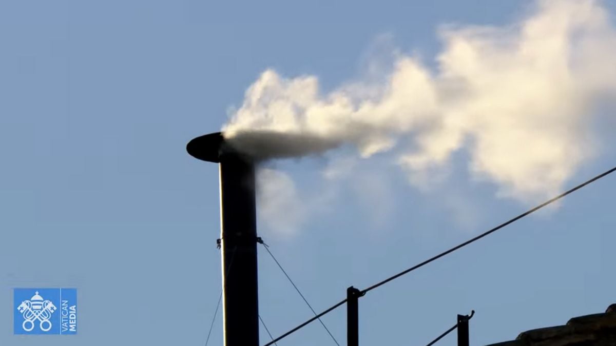 Nuevo Papa CONFIRMADO: Cónclave emite humo blanco y revela al sucesor de Francisco