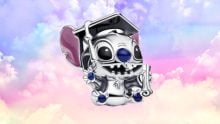 Regalo Día de las Madres 2025: Pandora tiene el charm de graduación de Stitch a un precio único Foto: Especial
