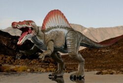 El Spinosaurus de Jurassic World tiene excelente precio y es de los más vendidos en Amazon Foto: Especial