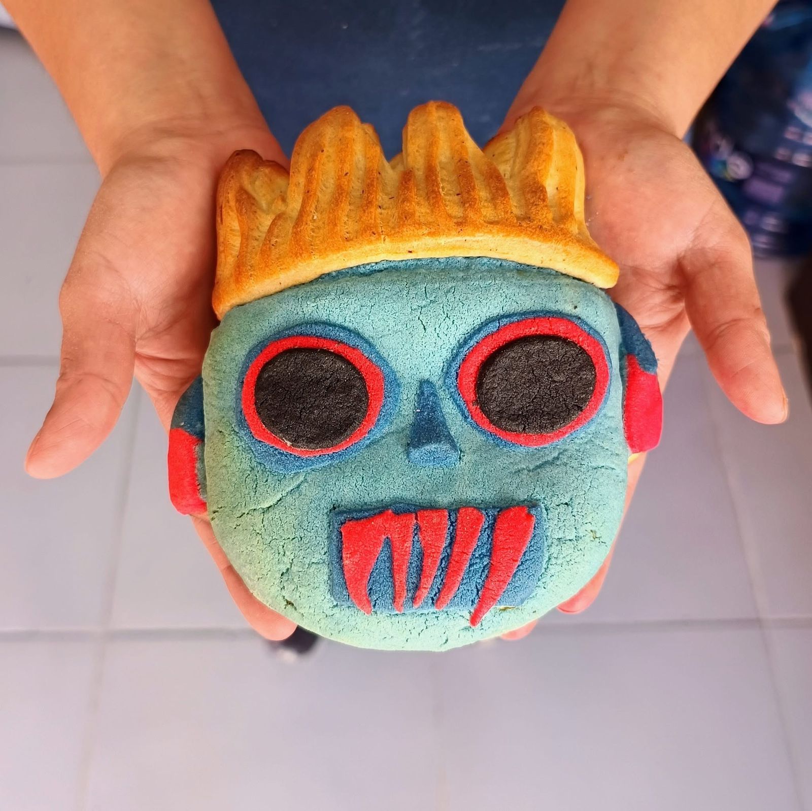 Panadería crea la "Tláloconcha" en honor a huracán Erick
