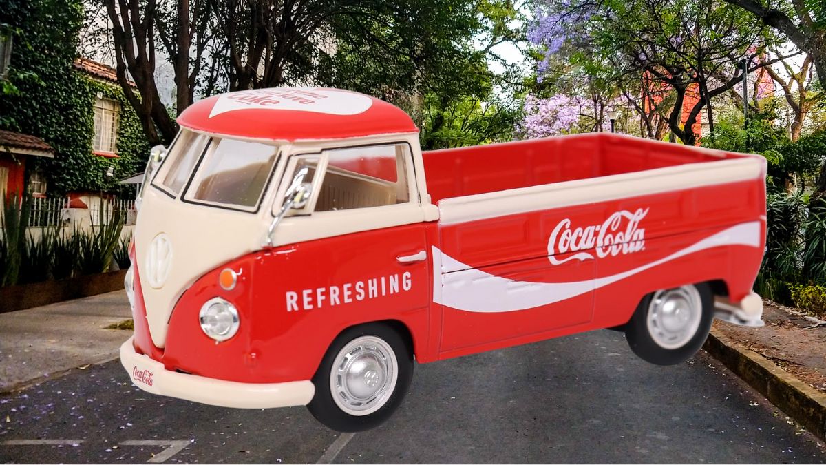 Volkswagen 1962 Pickup de Coca Cola a un precio ÚNICO que no podrás creer en Amazon Foto: Especial