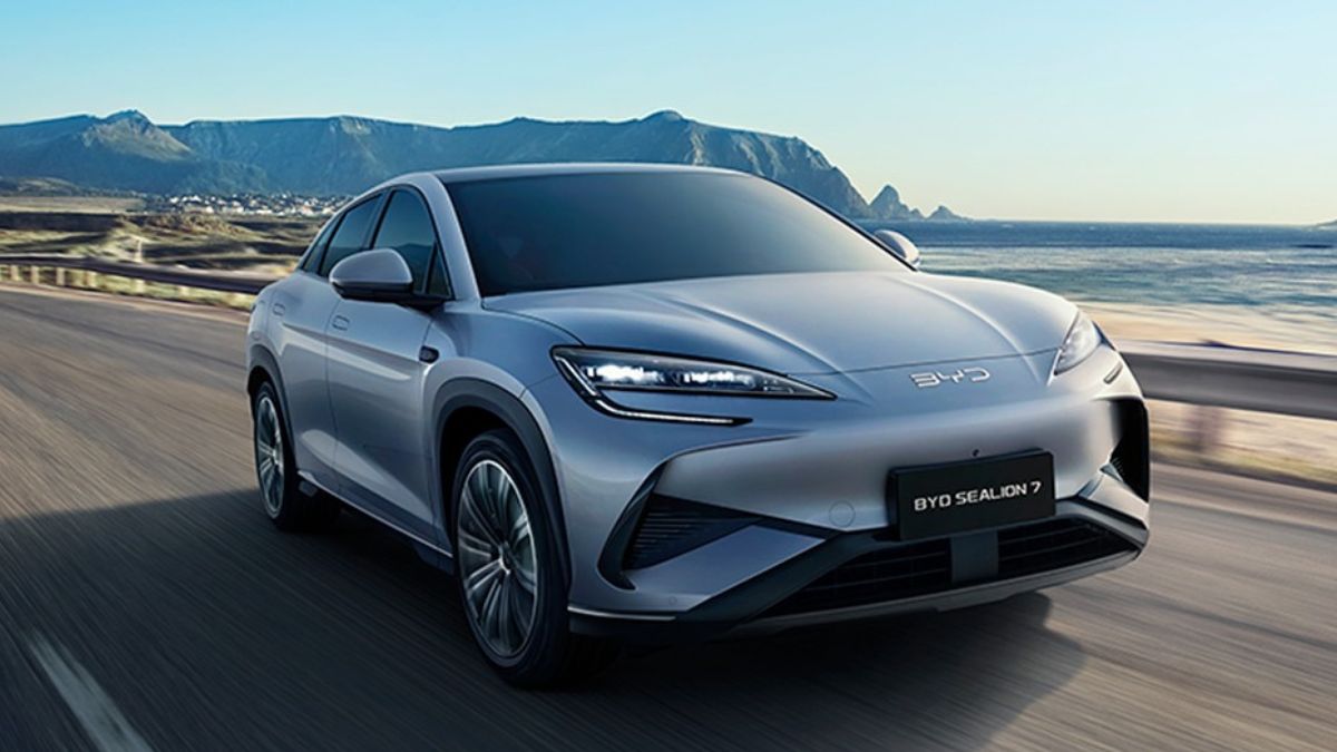 What are the most recognized Chinese car brands according to Kantar?