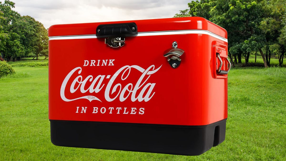 Hielera oficial de Coca Cola con abrebotellas: La pieza que todo coleccionista va a querer Foto: Especial