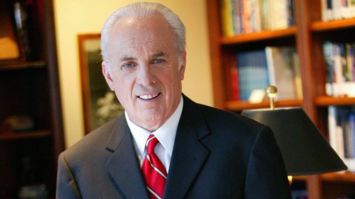 Influential Pastor John MacArthur Dies: Cause of Death and Net Worth