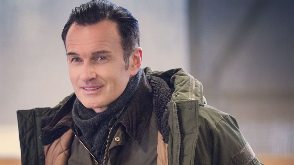 Julian McMahon