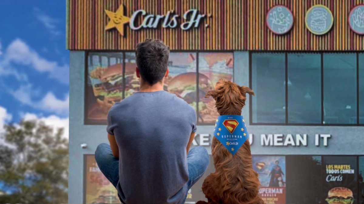Día del Perro 2025: ¿A qué hora Carl’s Jr dará los paliacates de Superman? Foto: Especial