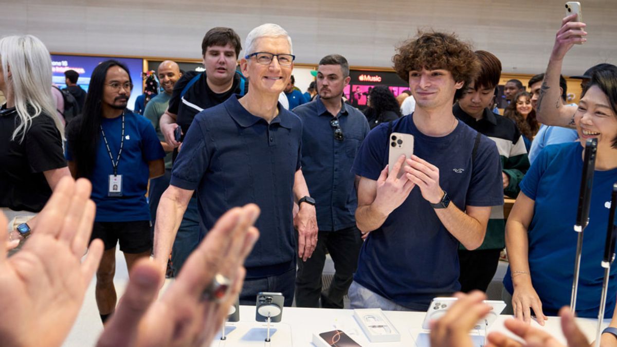 APPLE TIM COOK COURTESY