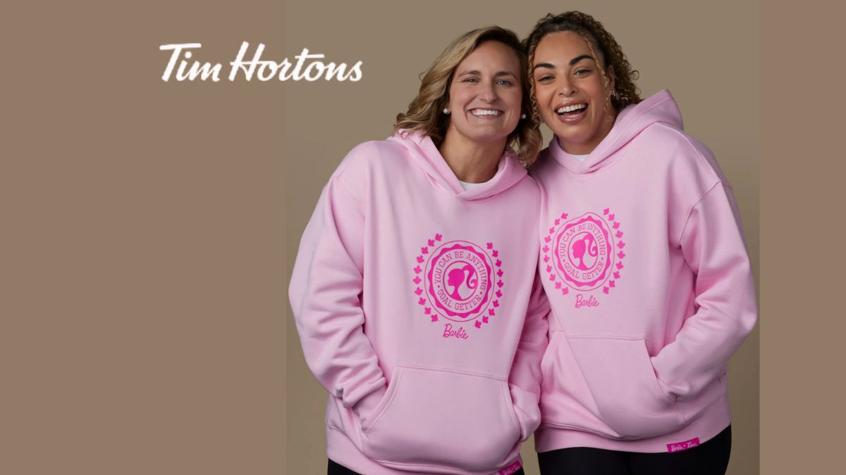 Tim Hortons x Barbie: Esta es la increíble sudadera en ROSA de edición limitada Cortesía: Marca