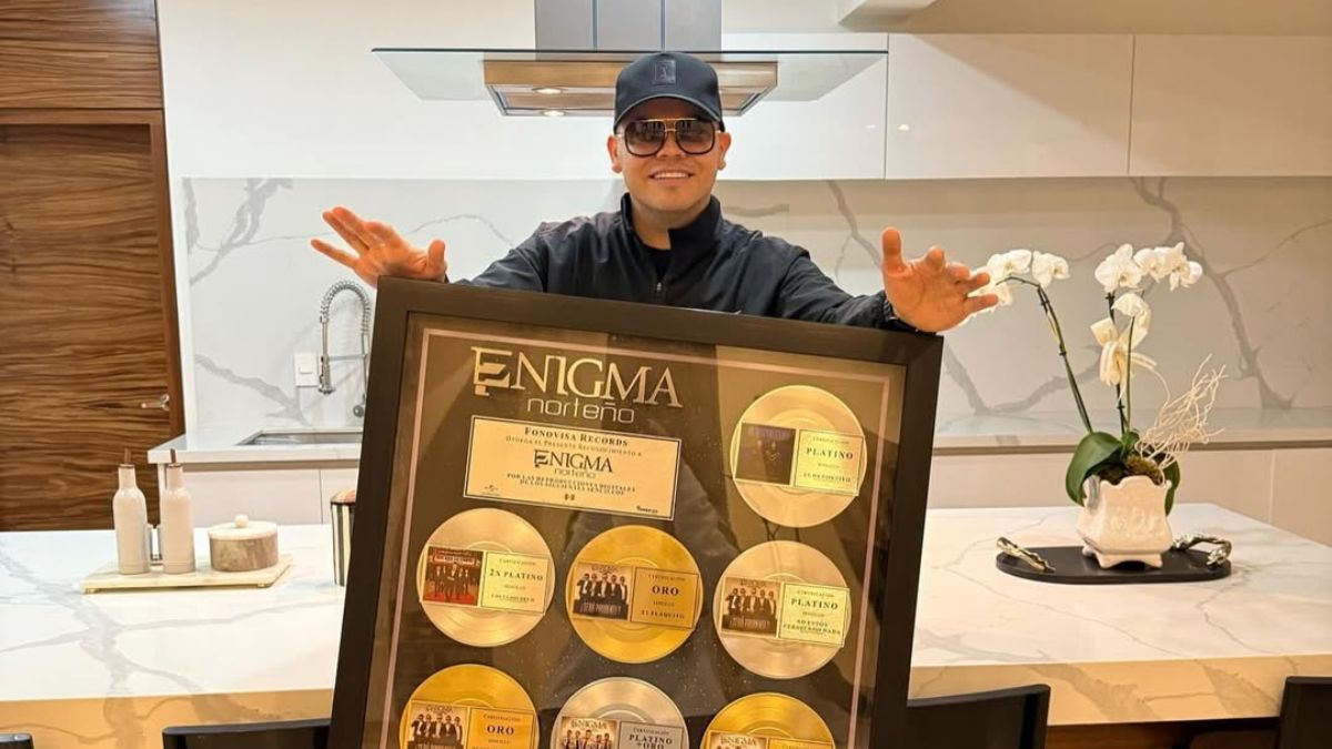 Who was Ernesto Barajas, the murdered Enigma Norteño vocalist?