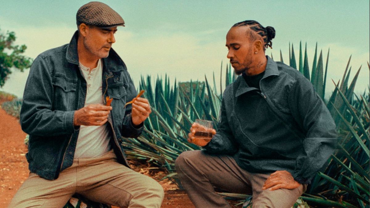 Lewis Hamilton de la Fórmula 1 lanza “Almave Humo”, la bebida sin alcohol inspirada en el mezcal Cortesía: IG ALMAVE