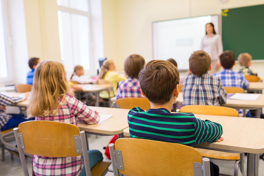 Realidad aumentada y materiales impresos establecen un nuevo estándar educativo este regreso a clases