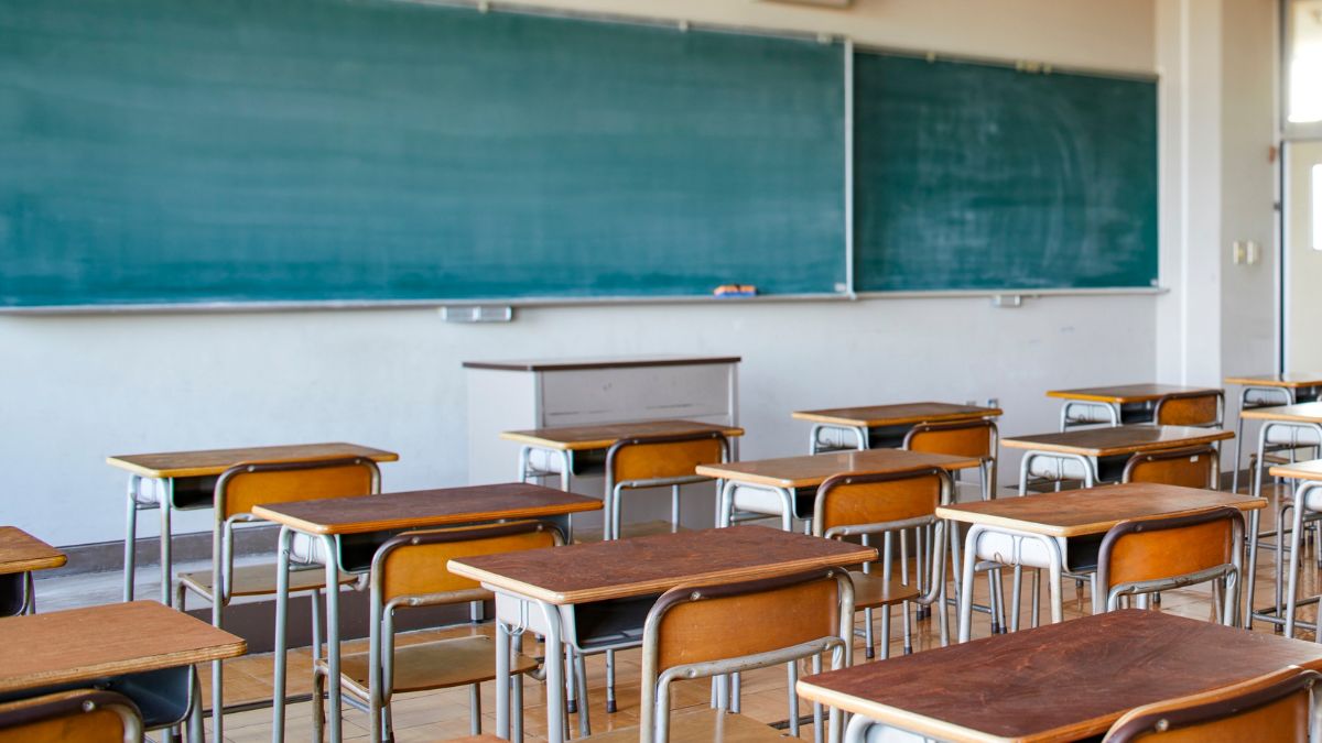 Calendario escolar 2025-2026 EDOMEX: Los 18 DÍAS que no habrá clases y la fecha del SAID 2026 Cortesía: Canva