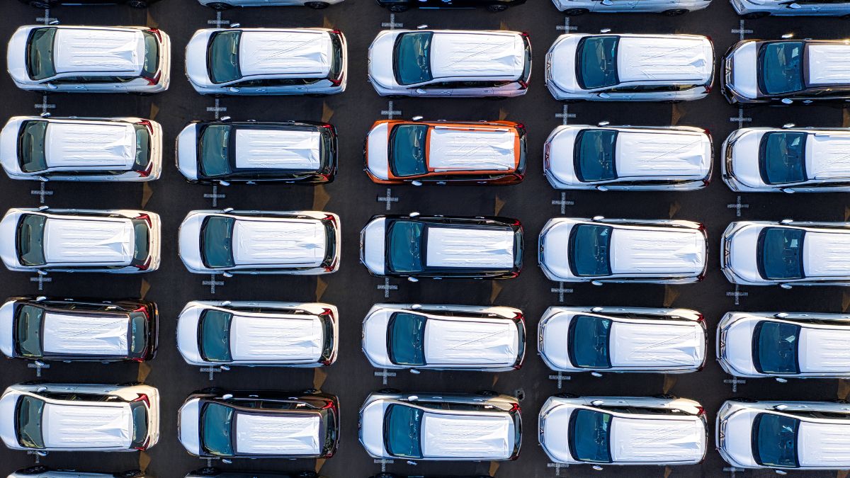 AUTOMOTIVE INDUSTRY CANVA