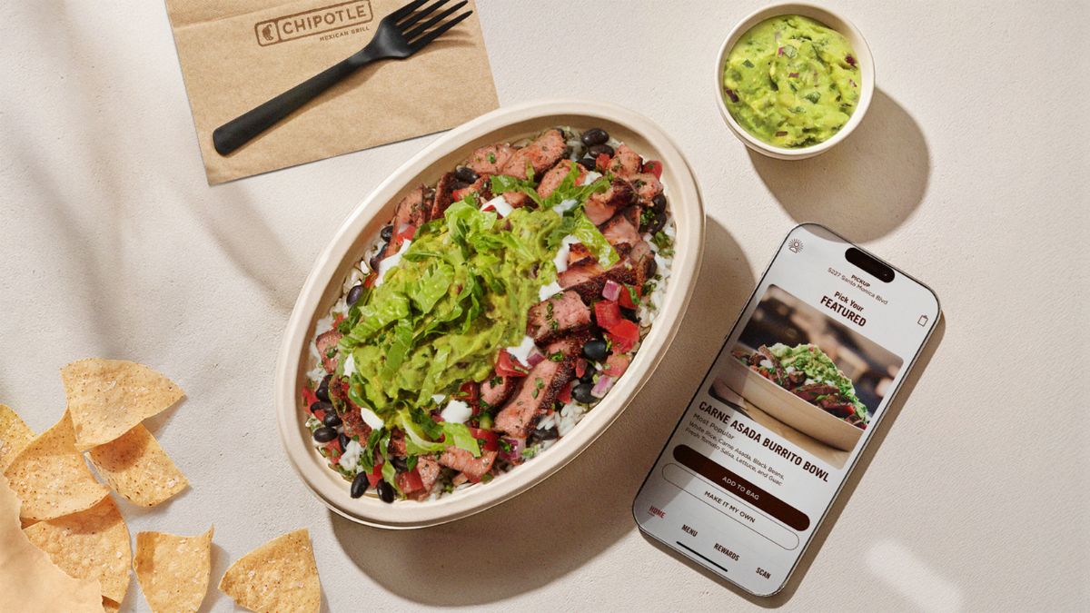 Chipotle is offering 2 for 1 on main dishes! Here's how to take advantage of the deal