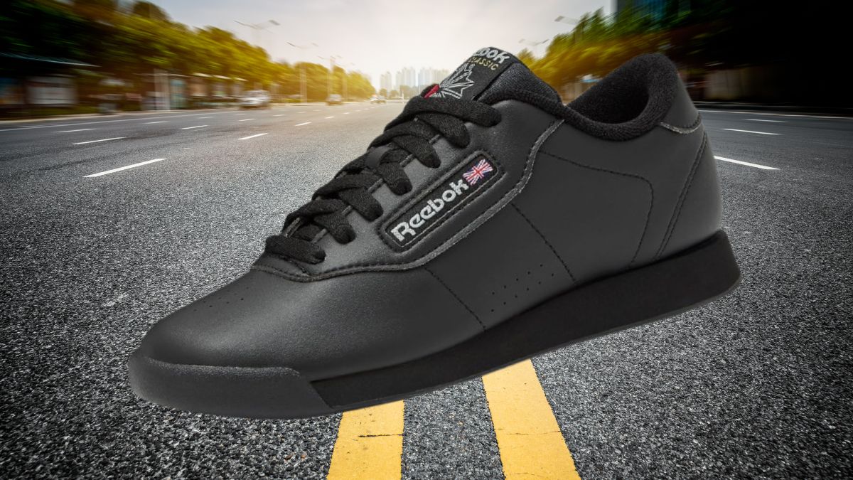 Regreso a clases 2025: Tenis Reebok Princess uso diario para mujer con un 66% de descuento Cortesía: Marca / Canva